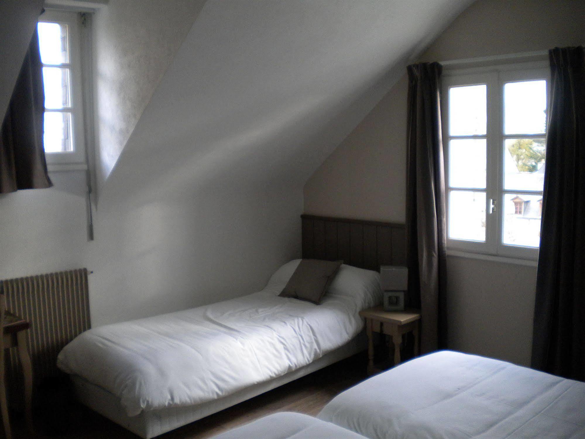 Contact Hotel - Hotel Le Lion D'Or Lamballe Eksteriør bilde
