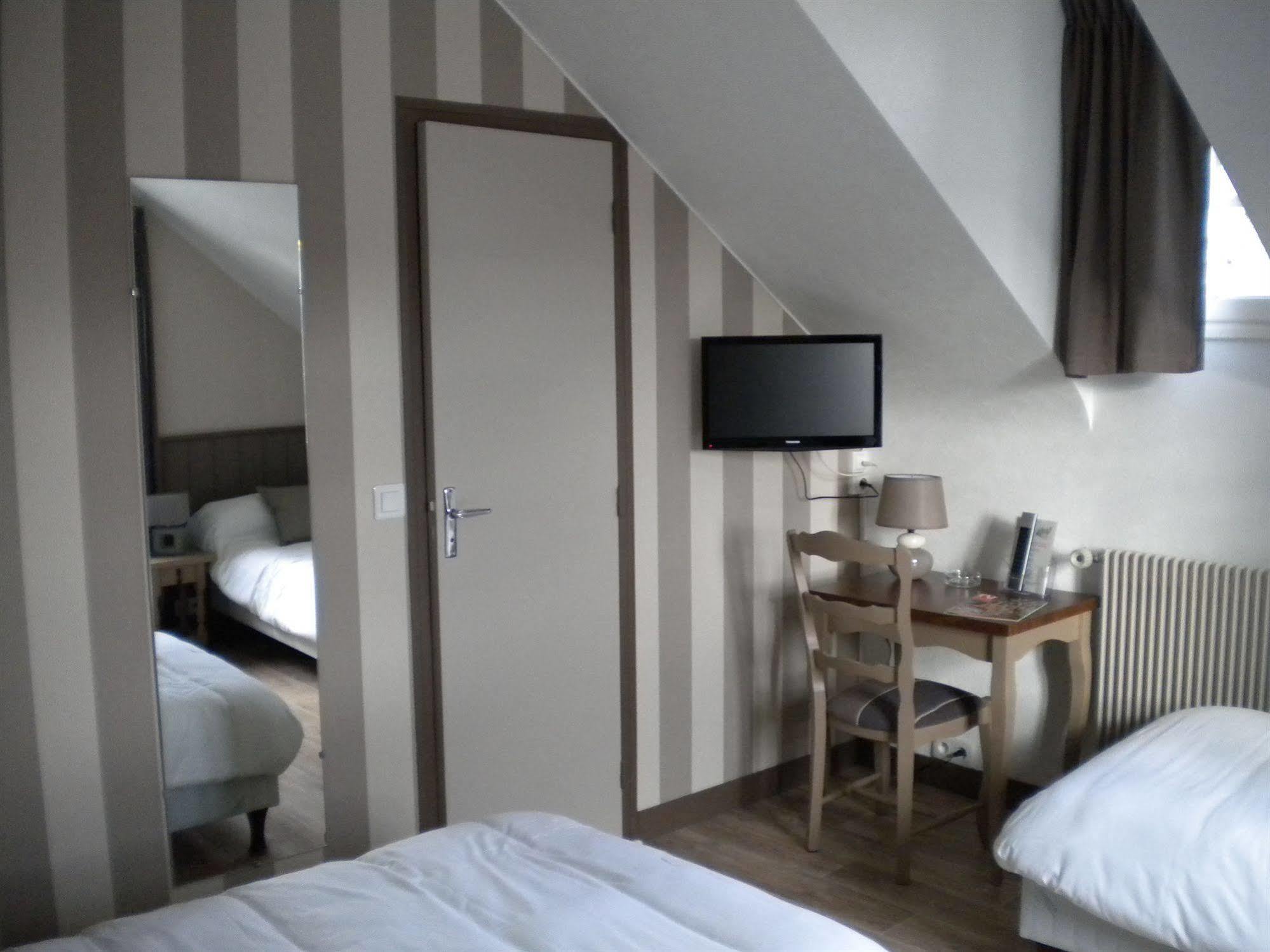 Contact Hotel - Hotel Le Lion D'Or Lamballe Eksteriør bilde