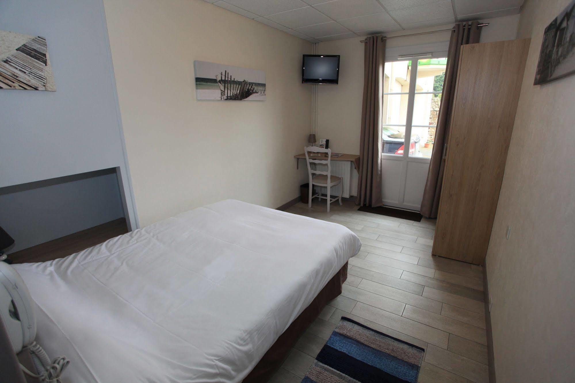 Contact Hotel - Hotel Le Lion D'Or Lamballe Eksteriør bilde